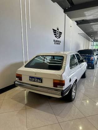 Carro 1.6 HATCH 8V ÁLCOOL 2P MANUAL