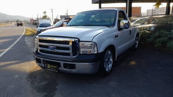 Carro 3.9 XLT 4X2 CS DIESEL 2P MANUAL