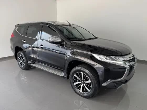 Carro 2.4 16V MIVEC TURBO DIESEL HPE AWD AUTOMÁTICO