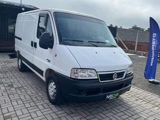 Carro 2.3 MULTIJET DIESEL CARGO 7.5M MANUAL