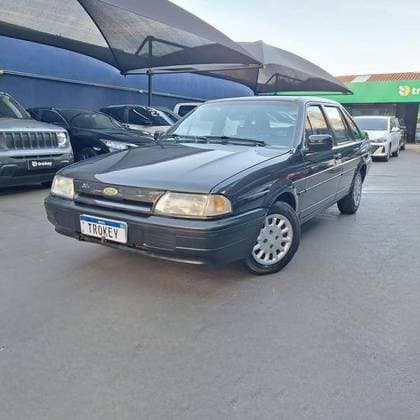 Carro 1.8 GL 8V ÁLCOOL 2P MANUAL