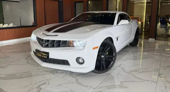 Carro 6.2 SS COUPÉ V8 GASOLINA 2P AUTOMÁTICO