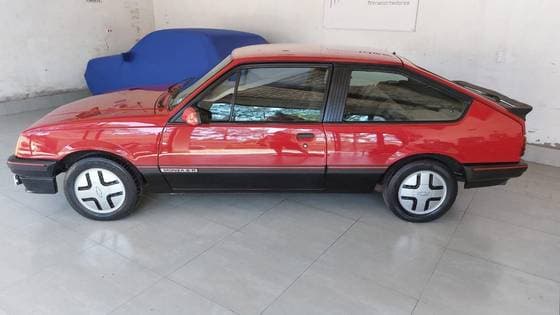 Carro 1.8 SR HATCH ÁLCOOL 2P MANUAL