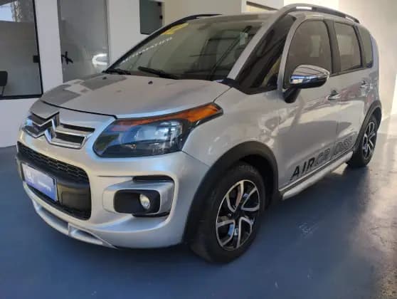 Carro 1.6 EXCLUSIVE 16V FLEX 4P AUTOMÁTICO
