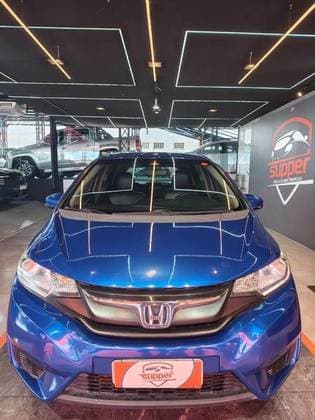 Carro 1.5 DX 16V FLEX 4P AUTOMÁTICO