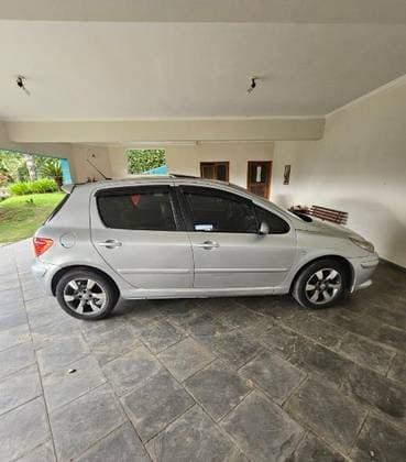 Carro 2.0 PREMIUM 16V FLEX 4P AUTOMÁTICO