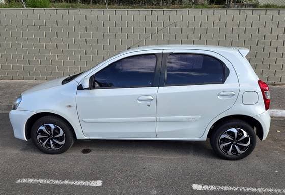 Carro 1.5 XS 16V FLEX 4P MANUAL