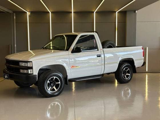 Carro 4.1 4X2 CS 18V DIESEL 2P MANUAL