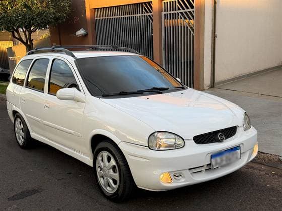 Carro 1.6 MPFI GLS WAGON 8V GASOLINA 4P MANUAL