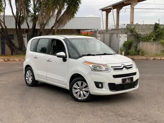 Carro 1.6 FLEX EXCLUSIVE BVA