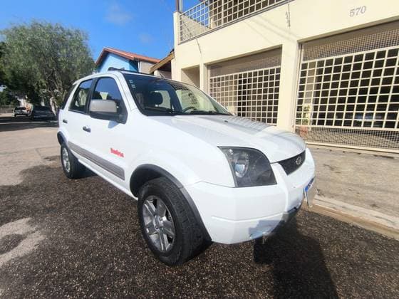 Carro 1.6 XLT FREESTYLE 8V FLEX 4P MANUAL