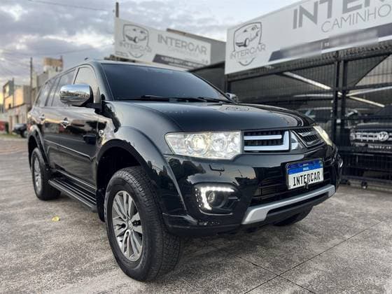 Carro 2.4 16V MIVEC TURBO DIESEL HPE AWD AUTOMÁTICO