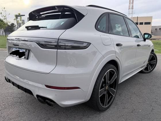 Carro 3.0 V6 E-HYBRID AWD TIPTRONIC S