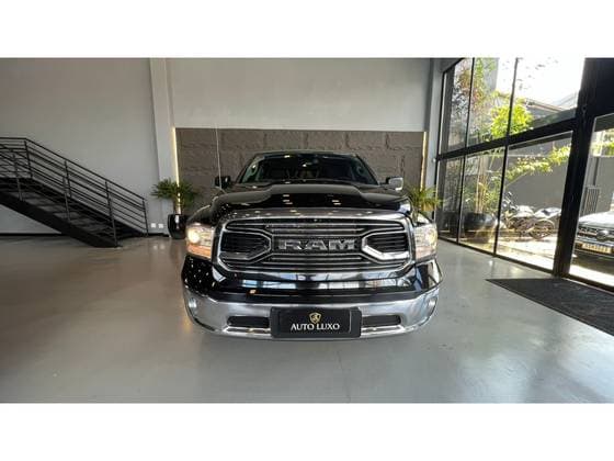 Carro 5.7 V8 GASOLINA LARAMIE CD 4X4 AUTOMÁTICO