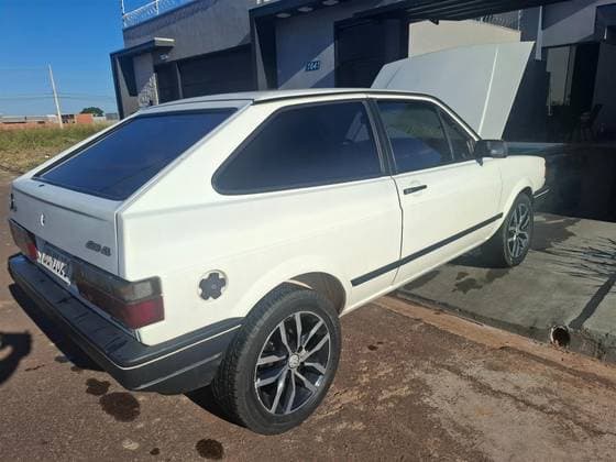 Carro 1.8 CL 8V GASOLINA 2P MANUAL