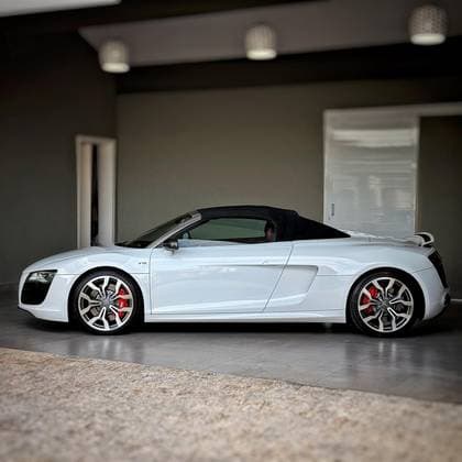Carro 5.2 FSI QUATTRO SPYDER V10 40V GASOLINA 2P R-TRONIC