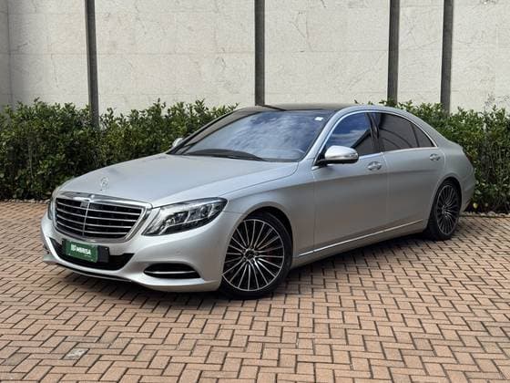 Carro 4.7 V8 32V BITURBO GASOLINA 4P AUTOMÁTICO