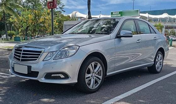 Carro 5.5 AVANTGARDE EXECUTIVE V8 GASOLINA 4P AUTOMÁTICO