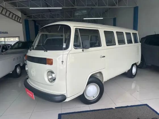 Carro 1.6 STD 8V GASOLINA 3P MANUAL