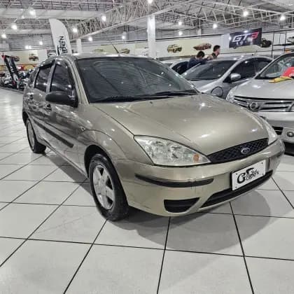 Carro 1.6 GL 8V GASOLINA 4P MANUAL