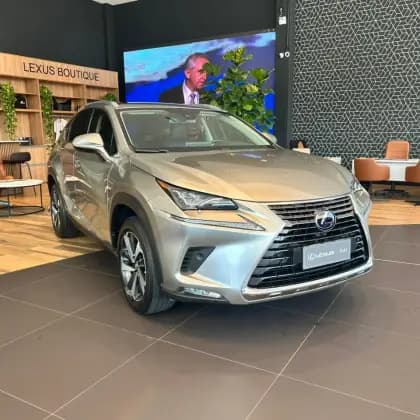 Carro 2.5 16V VVT-I HYBRID LUXURY CVT AWD