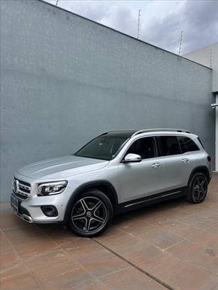 Carro 1.3 CGI GASOLINA PROGRESSIVE 7G-DCT
