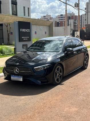 Carro 1.3 MHEV AMG LINE 7G-DCT