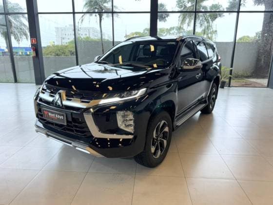Carro 2.4 16V MIVEC TURBO DIESEL HPE-S AWD AUTOMÁTICO