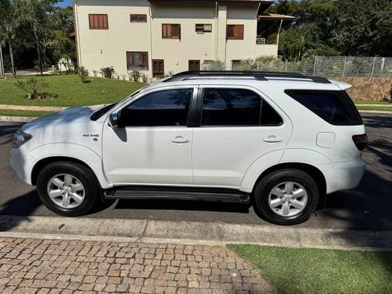 Carro 3.0 SRV 4X4 7 LUGARES 16V TURBO INTERCOOLER DIESEL 4P AUTOMÁTICO