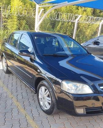 Carro 2.0 MPFI CD 8V GASOLINA 4P MANUAL