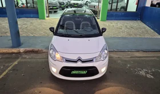 Carro 1.6 VTI 120 FLEX URBAN TRAIL EAT6