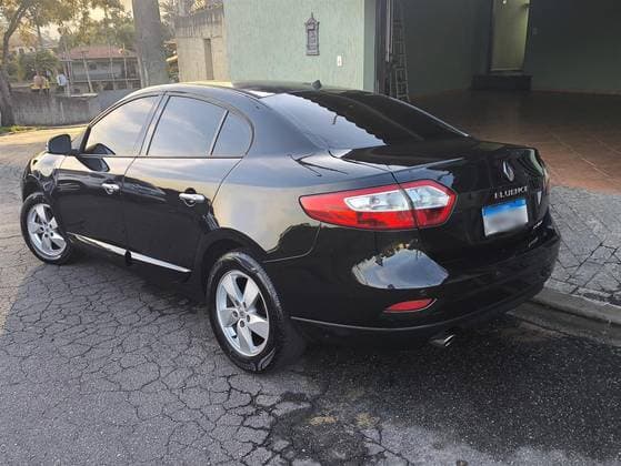Carro 2.0 DYNAMIQUE 16V FLEX 4P AUTOMÁTICO