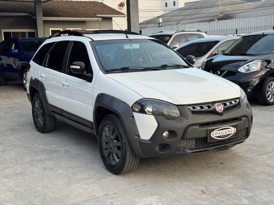 Carro 1.8 MPI ADVENTURE WEEKEND 16V FLEX 4P MANUAL