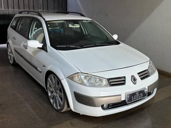 Carro 1.6 DYNAMIQUE GRAND TOUR 16V FLEX 4P MANUAL