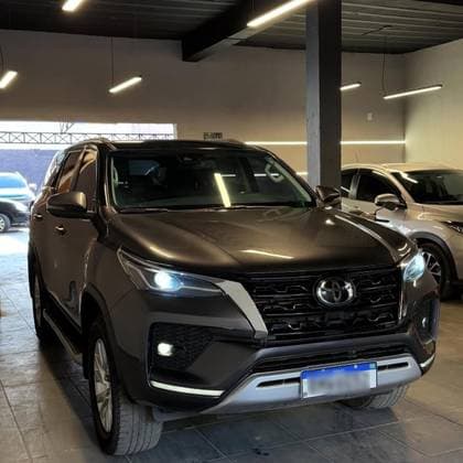 Carro 2.8 D-4D TURBO DIESEL SRX 4X4 AUTOMÁTICO