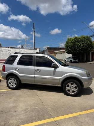 Carro 1.6 XLT 8V FLEX 4P MANUAL