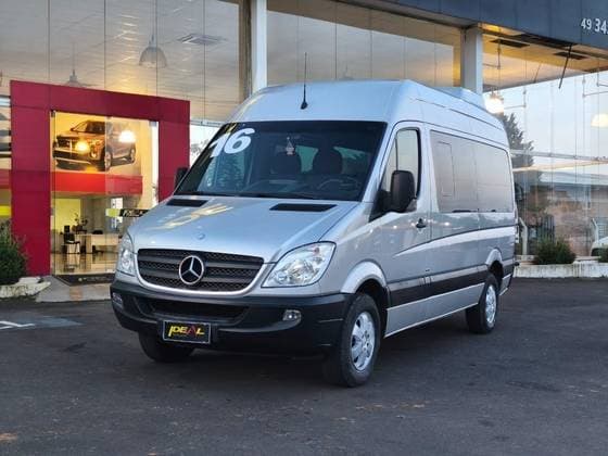 Carro 2.2 CDI DIESEL VAN 415 TA LONGO 10L MANUAL