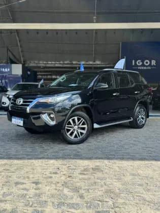 Carro 2.8 SRX 4X4 7 LUGARES 16V TURBO INTERCOOLER DIESEL 4P AUTOMÁTICO