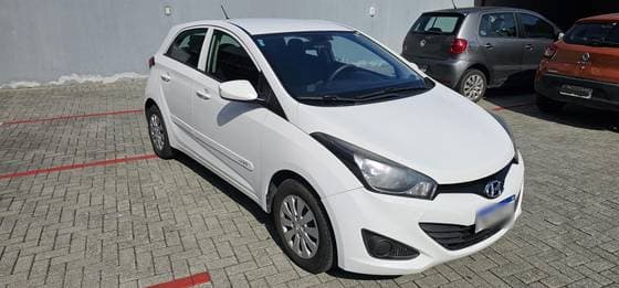 Carro 1.6 COMFORT PLUS 16V FLEX 4P MANUAL