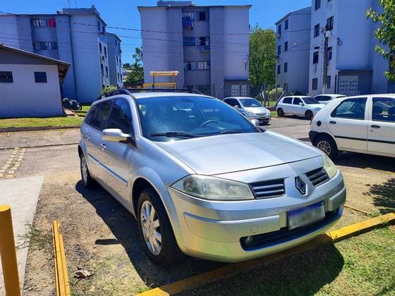 Carro 1.6 DYNAMIQUE GRAND TOUR 16V FLEX 4P MANUAL