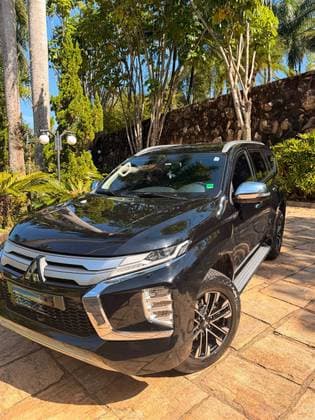 Carro 2.4 16V MIVEC TURBO DIESEL HPE-S AWD AUTOMÁTICO