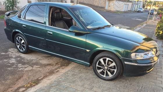 Carro 2.0 MPFI CD 8V GASOLINA 4P MANUAL
