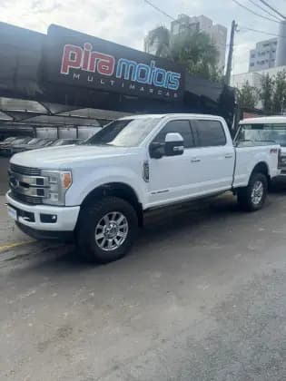 Carro 6.7 V8 POWERSTROKE DIESEL LIMITED CD 4WD TORQSHIFT