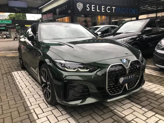 Carro ELÉTRICO eDRIVE40 M SPORT