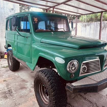 Carro 2.8 4X4 6 CILINDROS 12V GASOLINA 2P MANUAL
