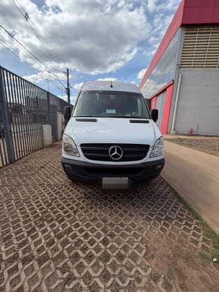 Carro 2.2 CDI DIESEL VAN 415 TA LONGO 10L MANUAL