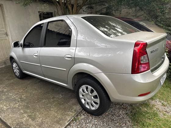 Carro 1.0 EXPRESSION 16V FLEX 4P MANUAL