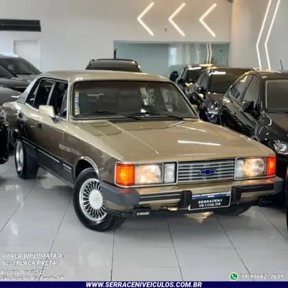 Carro 4.1 DIPLOMATA 12V ÁLCOOL 4P MANUAL