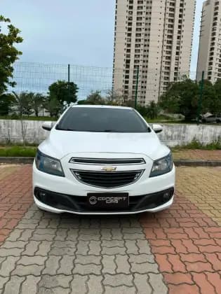 Carro 1.0 MPFI ADVANTAGE 8V FLEX 4P MANUAL