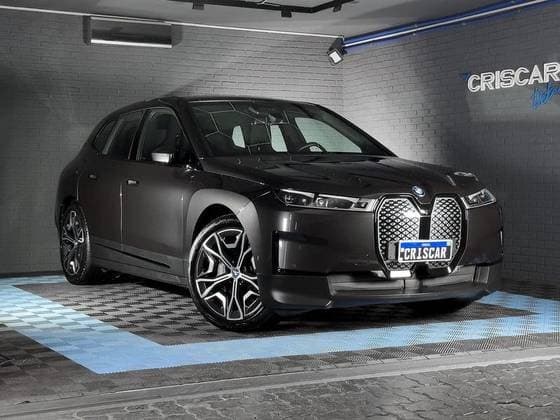 Carro ELÉTRICO XDRIVE40